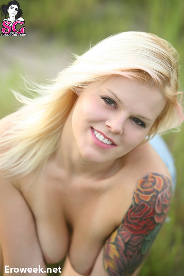Татуировки блондинки Hungarian Rose (20 фото)
